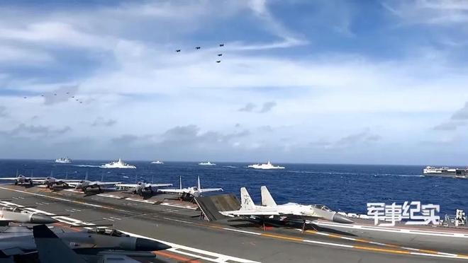 海军107舰图片，揭示强大的实力与威严的象征，海军107舰，实力强大与威严的象征图片展示