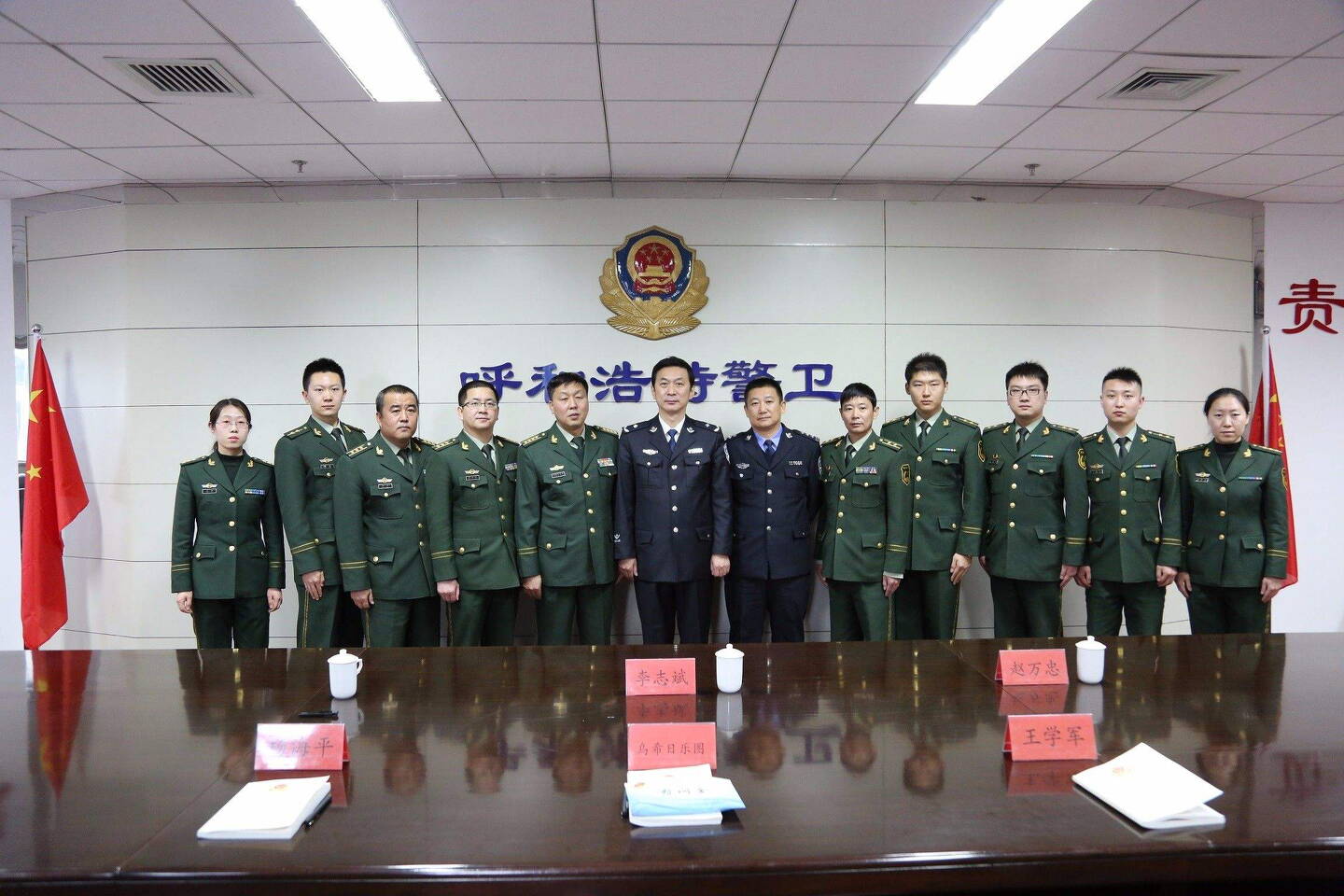 武装警察部队的职能，守护国家安全与稳定的坚实力量，武装警察部队，守护国家安全与稳定的钢铁长城