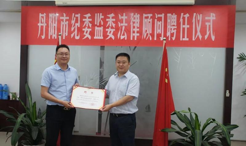 依法治国与从严治党，构建法治国家的双重保障，依法治国与从严治党，构建法治国家的双轨并进战略