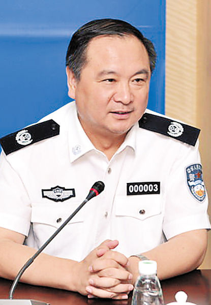 公安部部长与省委书记，两大职能领域的交汇与挑战，公安部部长与省委书记，职能交汇与面临的挑战