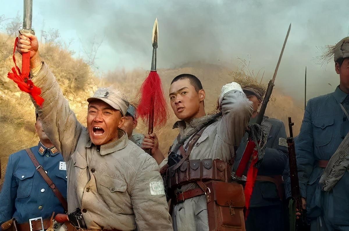 裤裆与手榴弹，一场荒诞想象的探讨，裤裆与手榴弹，荒诞想象的碰撞