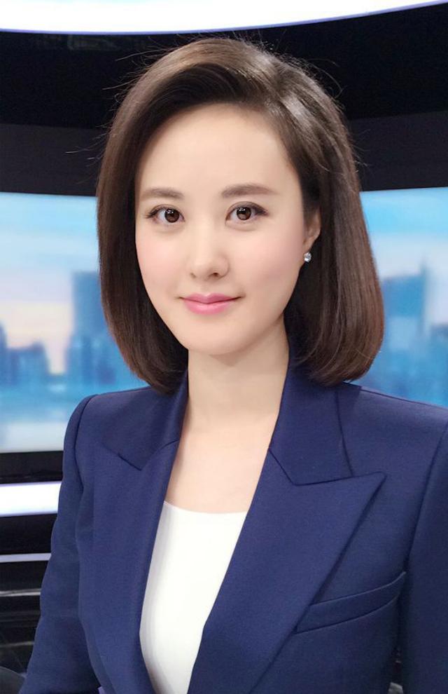 整点新闻2003，回顾那个特殊年份的新闻里程碑，回顾2003年，新闻里程碑的整点新闻盘点