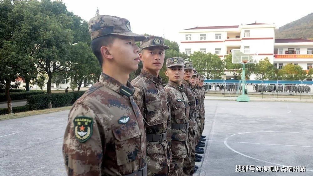 21集团军183团团长，英勇无畏的领导者与卓越的军事指挥家，英勇无畏的领导者与卓越的军事指挥家——记第21集团军第183团团长风采
