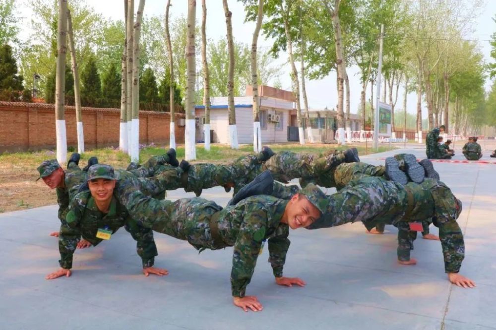 武警作训服最新款，科技融合与人性化设计的完美结合，武警作训服最新款，科技融合与人性化设计的极致体现