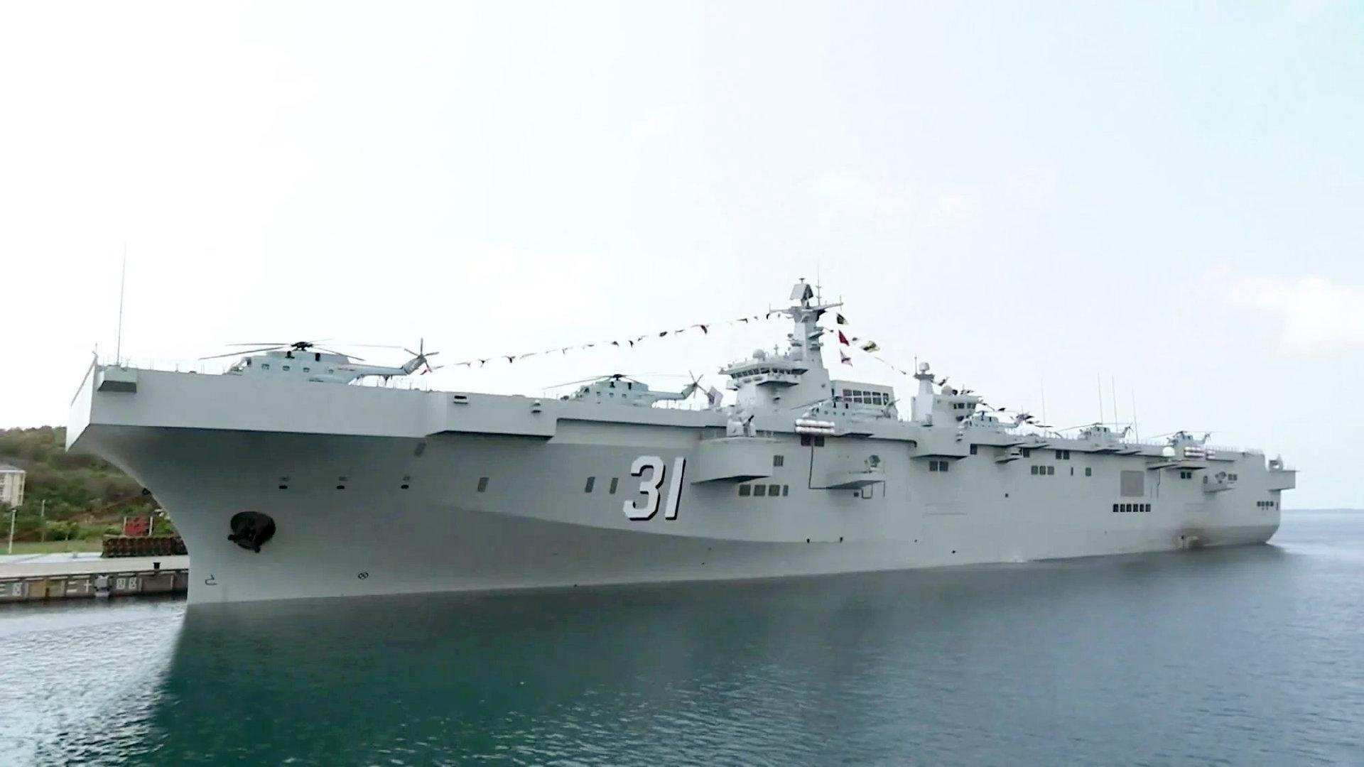 中国即将服役第4艘075型两栖攻击舰，展现强大的现代化海军实力，中国第4艘075型两栖攻击舰即将服役，彰显现代化海军雄厚实力