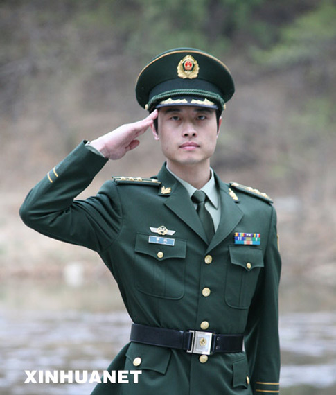 武警礼服军装照图片的魅力与意义，武警礼服军装照图片的魅力及其象征意义