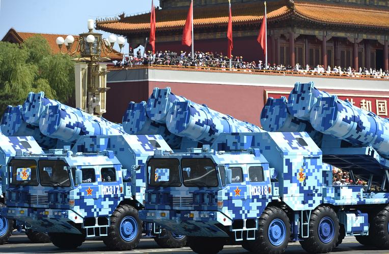 胜利大阅兵导弹方队，展现国防实力与民族骄傲，国防实力与民族骄傲，胜利大阅兵导弹方队展示风采