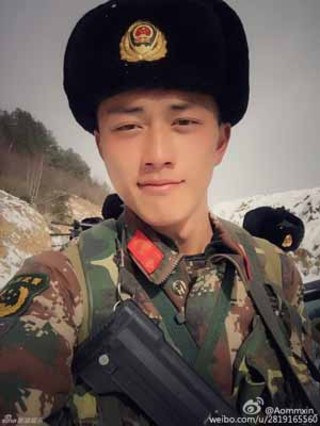 武警的帅气风采，武警的英勇风采与帅气风采展示