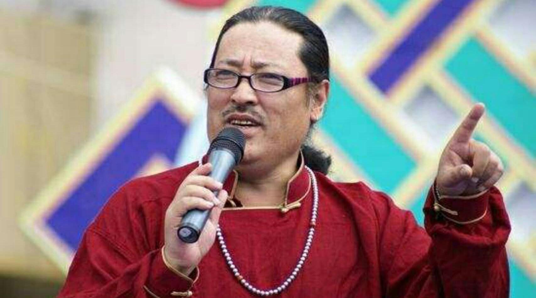 亚东是谁——揭开神秘面纱下的真实面貌，亚东真实身份揭秘，揭开神秘面纱下的真相