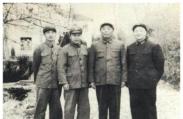 长津湖背后，坚守与争议的交织，长津湖背后的坚守与争议交织之路