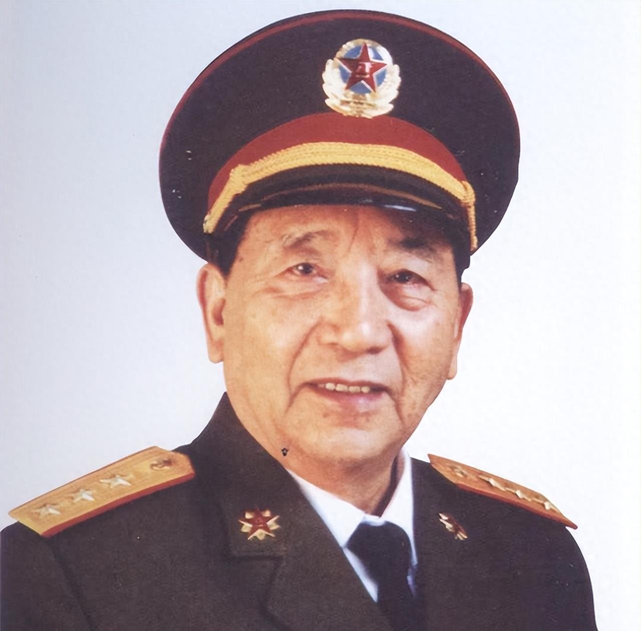 秦基伟将军的生平和成就以及学术成就，秦基伟将军生平、成就与学术贡献概览