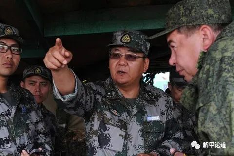 关于21集团军军长的级别与职责，揭秘，21集团军军长的职责与级别解析