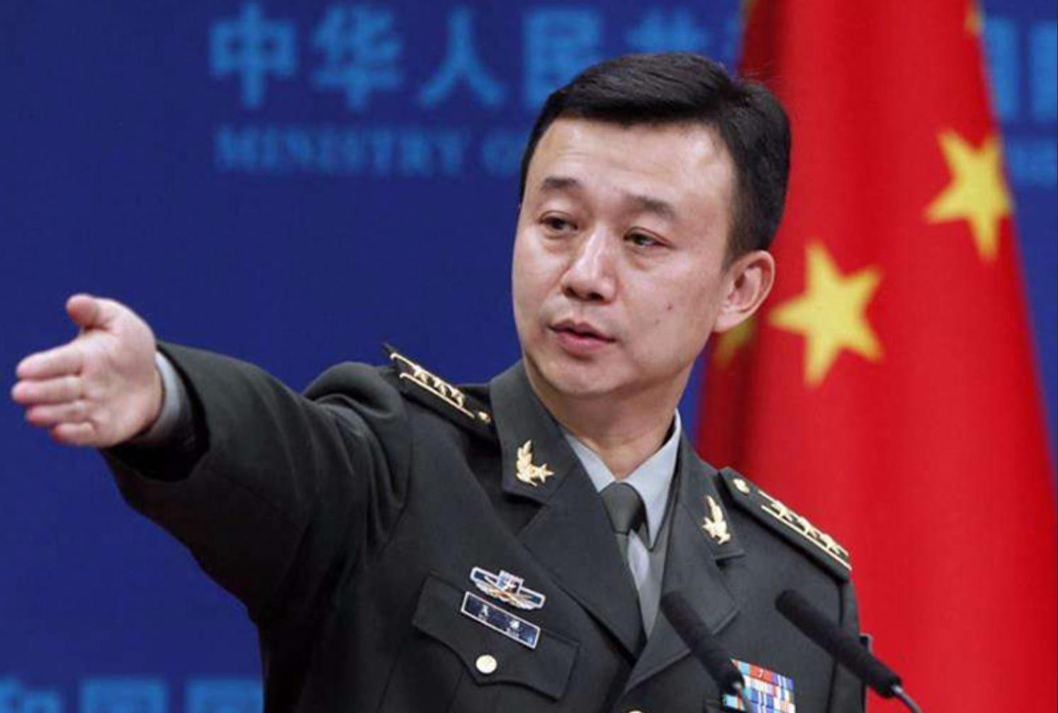 中国外交部和国防部的紧密合作，中国海警连发的背后力量，中国外交部和国防部协同合作，海警连发的强大后盾