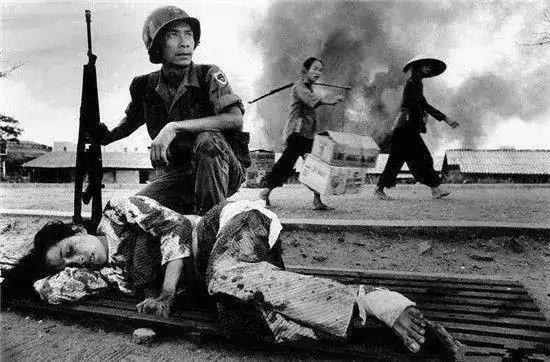 美军亮出神秘武器，揭示未来战场的无限可能，美军未来战场神秘武器揭秘，开启战场无限可能