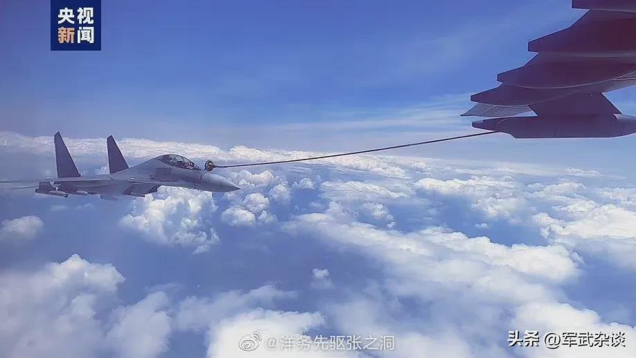 歼16战斗机空中加油视频，揭示中国空军现代化力量的新篇章，歼16战斗机空中加油画面，展现中国空军现代化力量的巅峰时刻