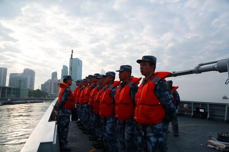 肇庆号护卫舰，探索海洋的坚实守护者，肇庆号护卫舰，海洋守护的坚实力量