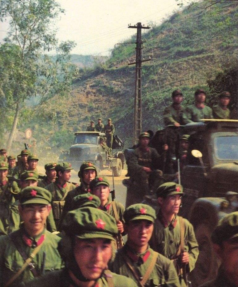 中国女兵在越南的战争经历,英勇无畏,铸就时代传奇,中国女兵越南战争之旅,英勇传奇,时代记忆