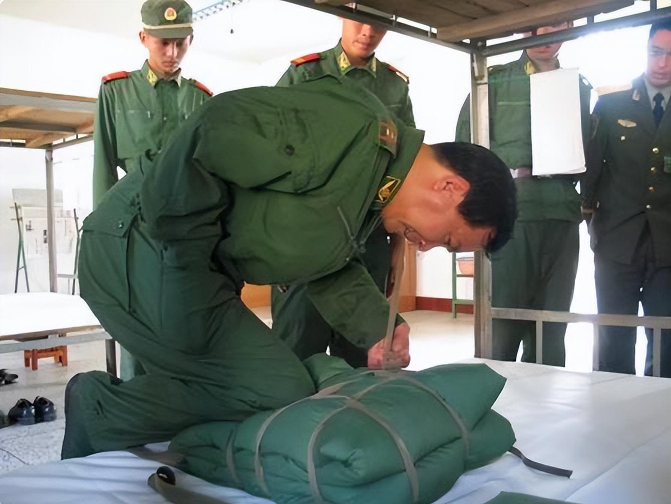 丁晓兵，英勇无畏，荣立一等功的荣耀之路，丁晓兵，英勇一等功的荣耀之路
