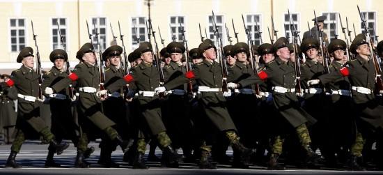 俄罗斯卫国胜利日大阅兵军乐联奏——荣耀与力量的展现，俄罗斯卫国胜利日大阅兵军乐联奏，荣耀与力量的世纪交汇