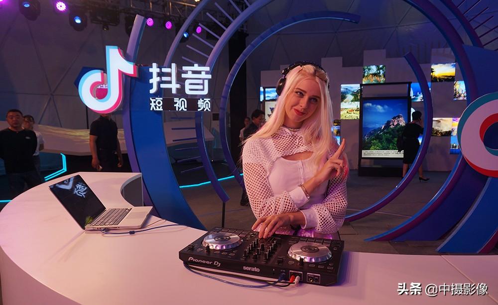 今日头条与西瓜视频，新闻与视频的完美融合，今日头条与西瓜视频，新闻与视频的跨界融合之道