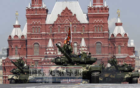 2009年俄罗斯红场阅兵，回顾与展望，回顾与展望，俄罗斯红场阅兵盛典的历程与未来展望（2009年）