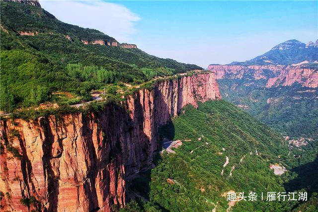 第13集团军臂徽，荣耀与使命的象征，第13集团军臂徽，荣耀使命的象征