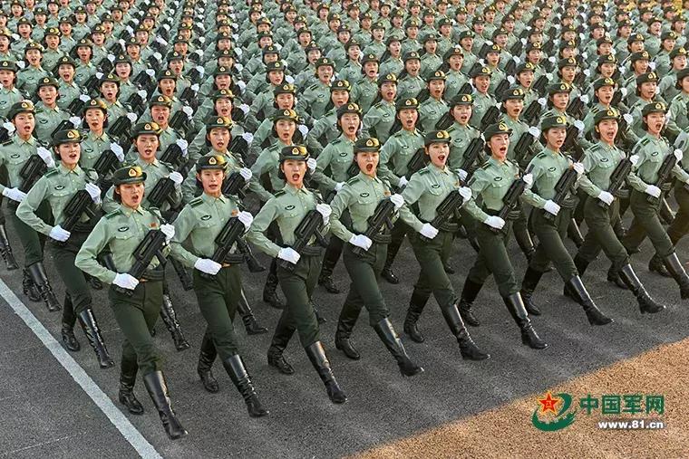 女兵方队阅兵图片，展现新时代女性的风采与力量，女兵方队阅兵图片，新时代女性的风采与力量展现