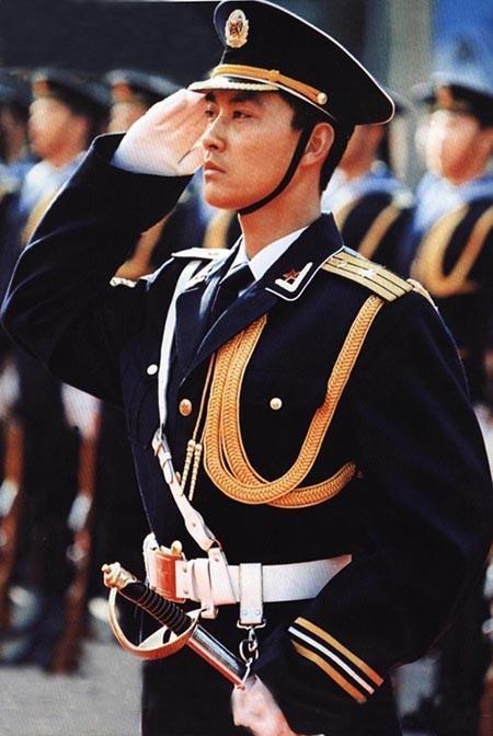 三军仪仗队朱振华，荣耀与担当的象征，三军仪仗队朱振华，荣耀与担当的典范代表