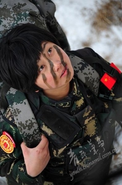 中国女特种兵亮相，重塑战场性别平衡的力量象征，中国女特种兵，重塑战场性别平衡的力量典范