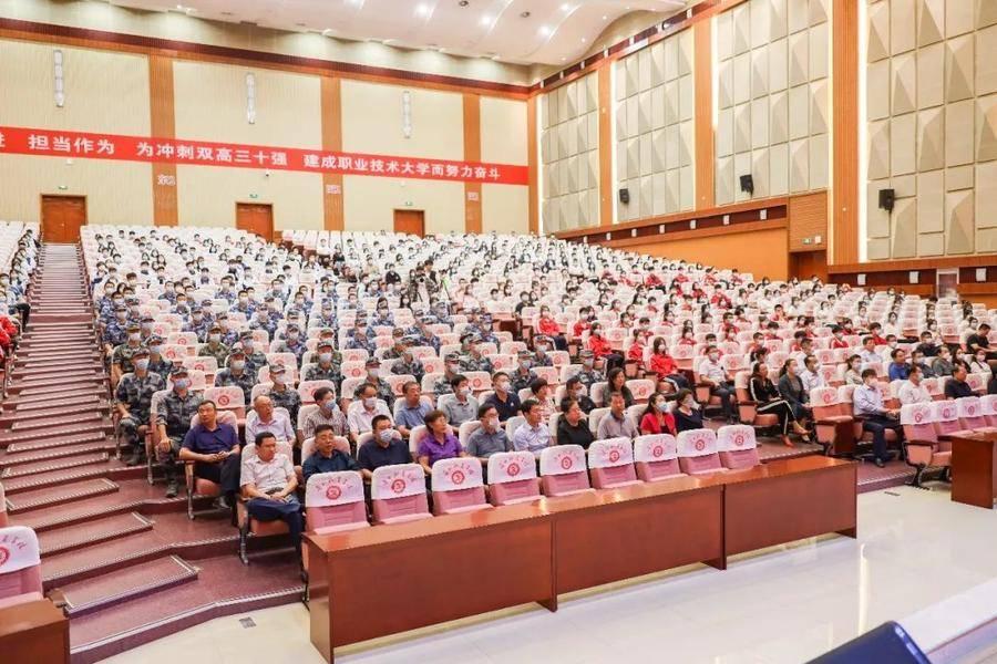 部队2022年改革后士官的未来展望，部队改革后士官的未来展望，机遇与挑战并存