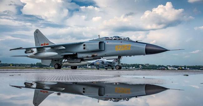 空军33个师一览表图片,揭示中国空军力量的壮丽画卷,中国空军力量全景展示,33个师一览表图片揭秘壮丽画卷