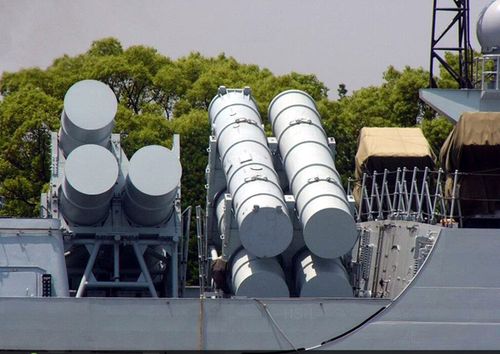 深度解析052C型驱逐舰的武器配置，深度解析，052C型驱逐舰武器配置详解