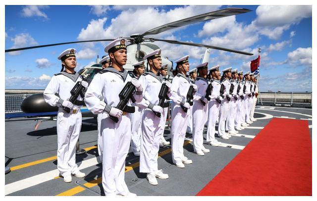 海军70周年庆典,全球目光齐聚中国海域,全球瞩目!海军70周年庆典盛大举行,彰显中国海域力量