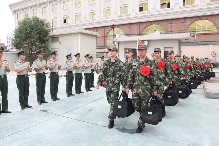 海警新兵，选择何种连队最为理想？，海警新兵的理想连队选择探讨
