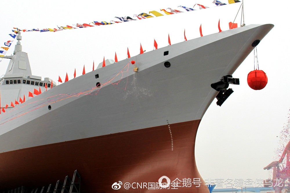 中国海军055型现身悉尼以东，展现大国海军实力与远洋能力，中国海军055型舰艇现身悉尼海域，彰显大国海军实力与远洋能力