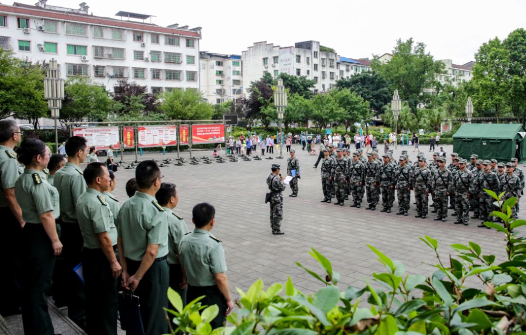 忠县人民武装部官网,连接军民,共筑国防之梦,忠县人民武装部官网,军民共筑国防之梦