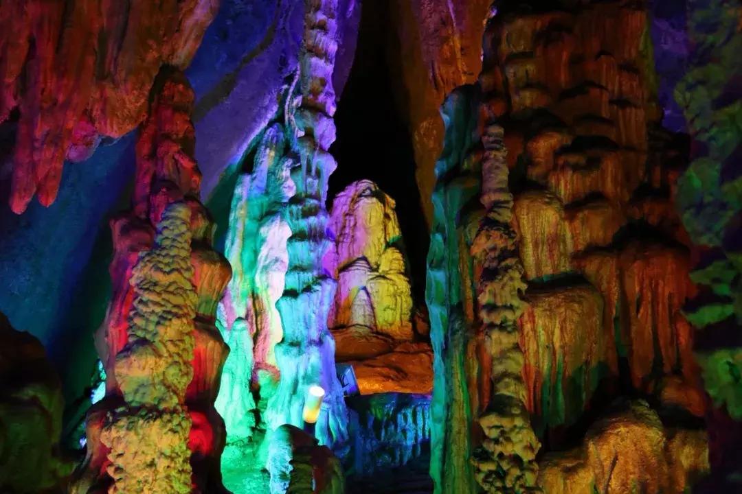 中国海军辉煌七十年,纪念海军成立七十周年庆典活动纪实,中国海军七十年辉煌庆典纪实,纪念海军成立七十周年盛大活动