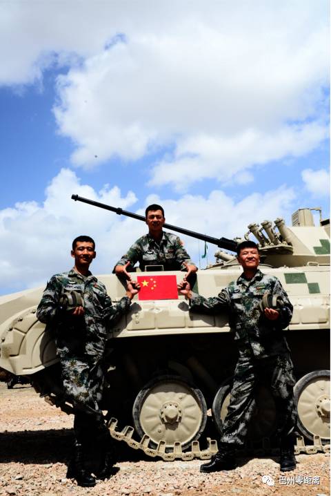 中国陆军图片手机壁纸,荣耀与力量的象征,中国陆军荣耀壁纸,力量的象征