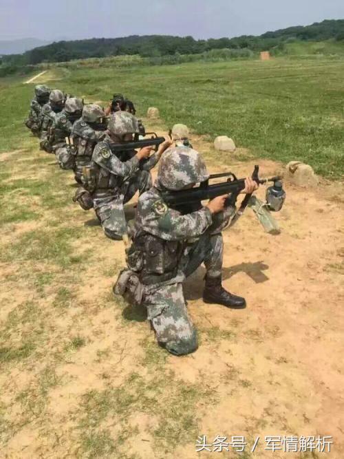 中国陆军图片手机壁纸,荣耀与力量的象征,中国陆军荣耀壁纸,力量的象征