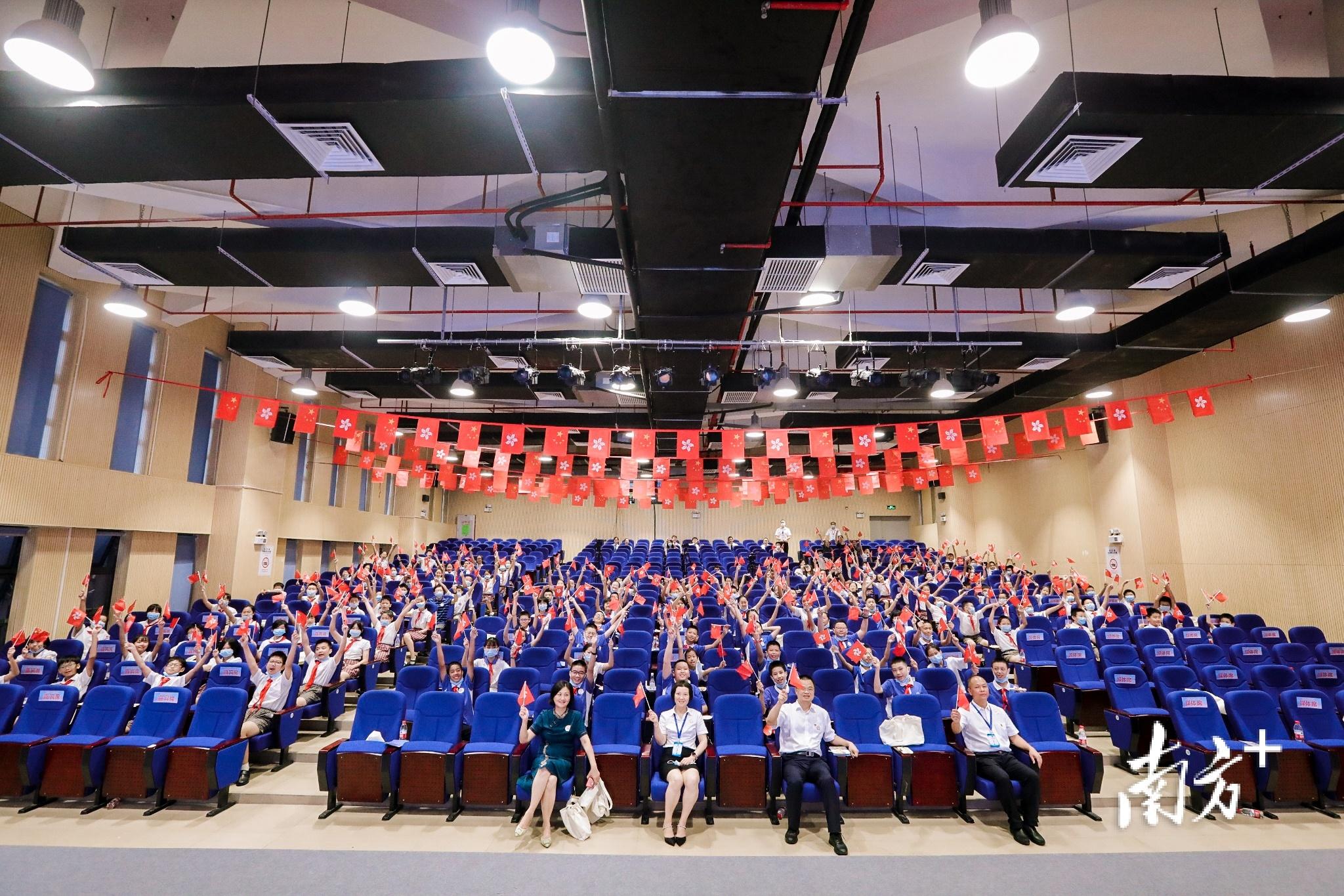 探索未来香港资讯宝库,2025年香港正版资料免费大全,探索未来香港资讯宝库,2025年正版资料免费大全