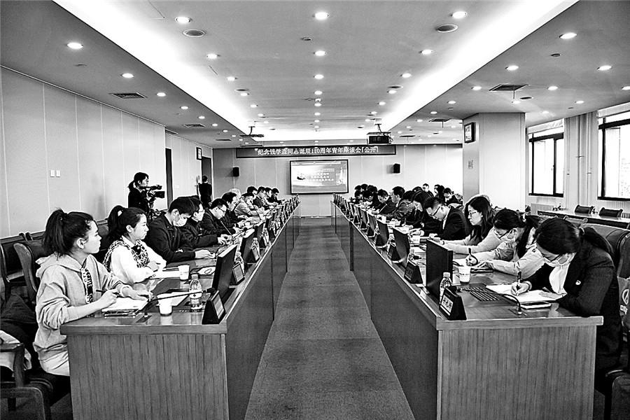 解放军报的四个字是谁书写的奥秘，揭秘解放军报四字题字的书写奥秘