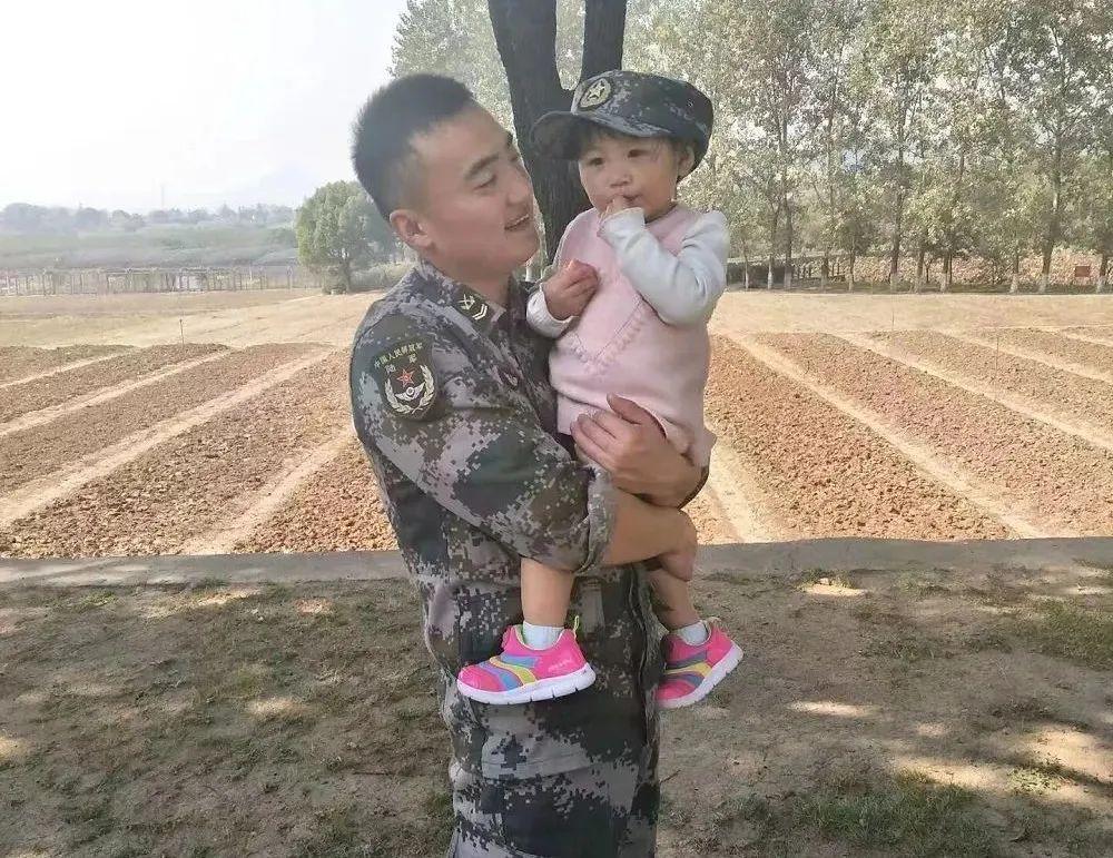 三军仪仗队张自轩,荣耀与担当的军人简历,三军仪仗队张自轩,荣耀军人简历,担当时代先锋