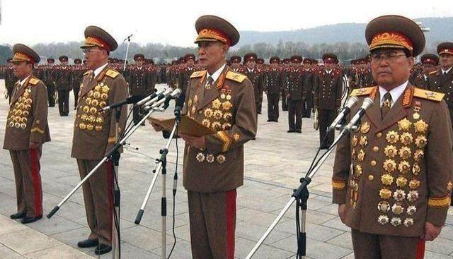 世界上军功章最多的人，无人超越的荣耀传奇，无人超越的荣耀传奇，世界上军功章最多的人