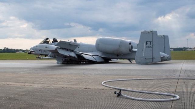 揭秘A-10攻击机设计图,深度探索军用航空器的设计与功能,揭秘A-10攻击机设计图,军用航空器的深度探索与设计功能解析