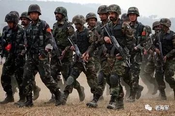 巴基斯坦81式步枪,历史、技术特点与影响,巴基斯坦81式步枪,历史沿革、技术特性及其影响