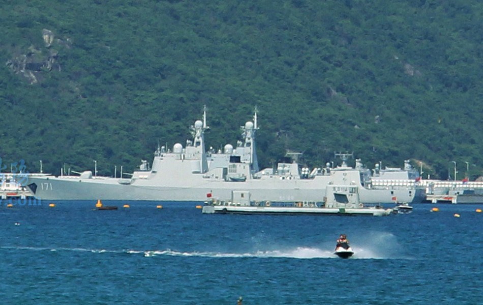 揭秘中国海军的传奇舰船,揭秘中国海军首艘航母舰船辽宁舰的舷号171背后的故事,中国海军传奇舰船揭秘,辽宁舰舷号171背后的故事