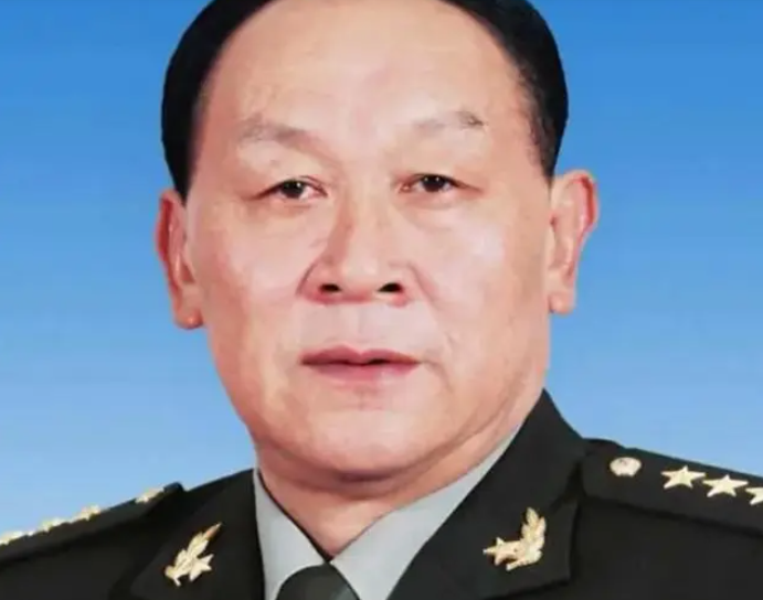 我国第一任国防部长，彭德怀的传奇人生与国防贡献，彭德怀，中国第一任国防部长，传奇人生与国防事业的卓越贡献者