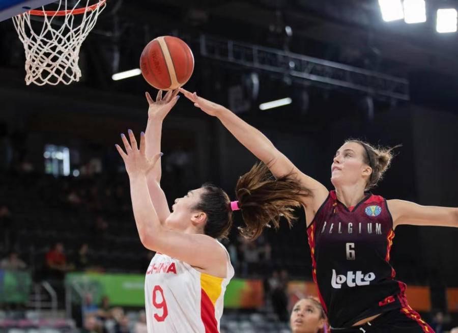 中国女排击败日本，最新胜利彰显顽强斗志，中国女排战胜日本，顽强斗志彰显最新胜利