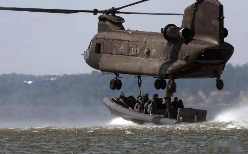 直-18与直-8L,空中巨人的革新与传承,空中巨人的革新与传承,直-18与直-8L的飞跃发展