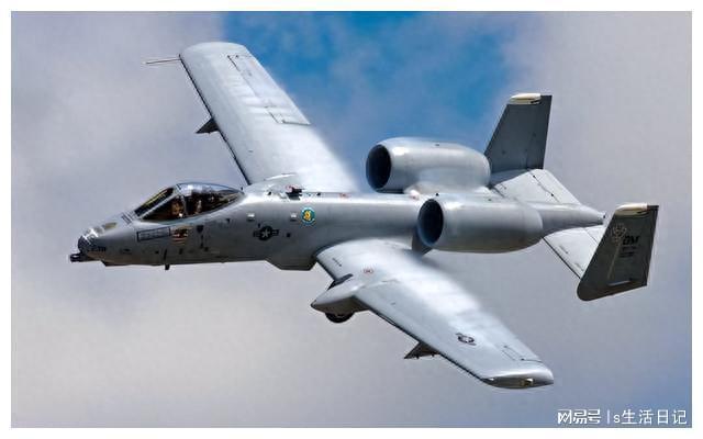 探索A-10攻击机积木MOC,构建与创新的结合,A-10攻击机积木MOC,构建与创新之旅